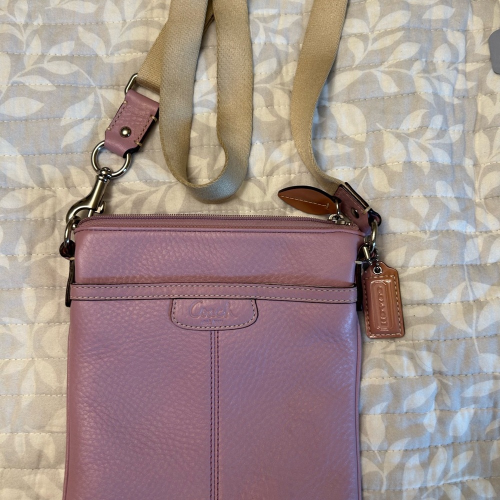 Vintage Coach Pebbled Leather Crossbody Bag -Small - Picture 11 of 16